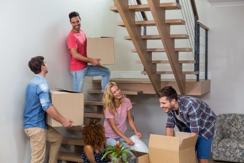 Removal van and moving team serving North Sheen homes
